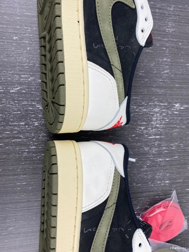 Olive Air Low WMNS 1 Jordan OG x Scott Travis DZ4137-106 0821